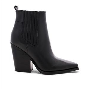 Kendall + Kylie never been worn black booties